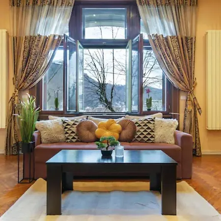 Central Park Residence Old Town Апартаменти Брашов