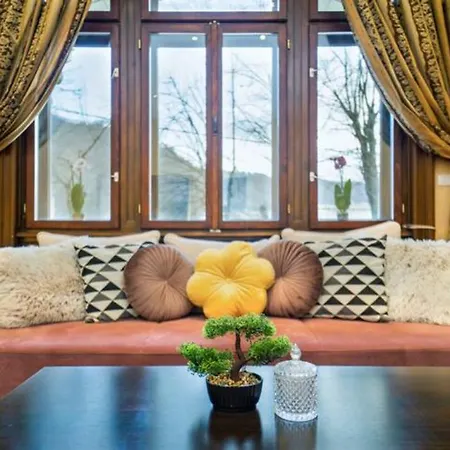 Апартаменти Central Park Residence Old Town