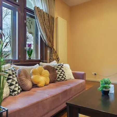 Апартаменти Central Park Residence Old Town *