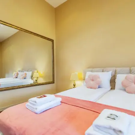 Апартаменти Central Park Residence Old Town Брашов